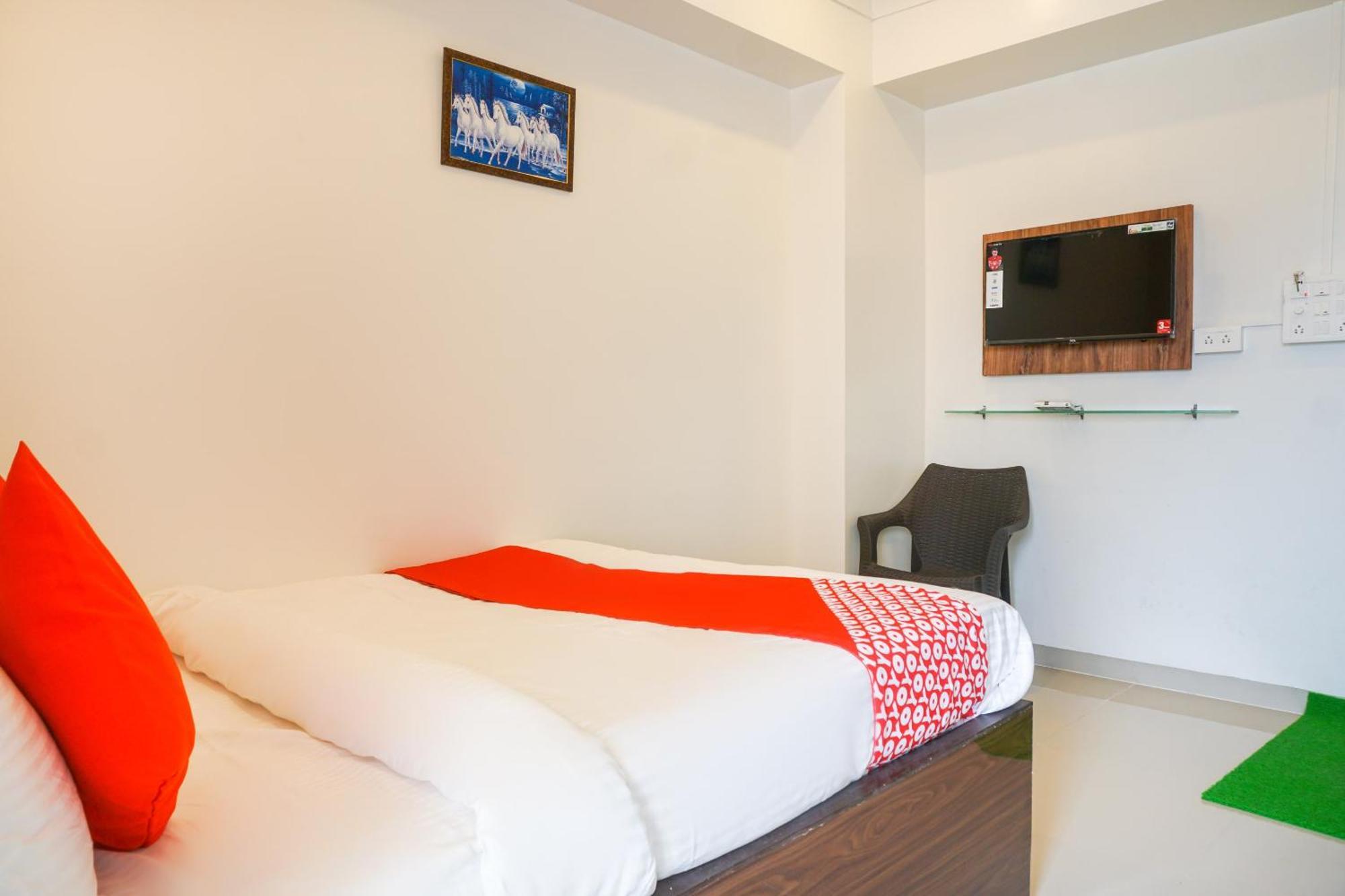 Hotel O Nitya Executive Phursungi المظهر الخارجي الصورة