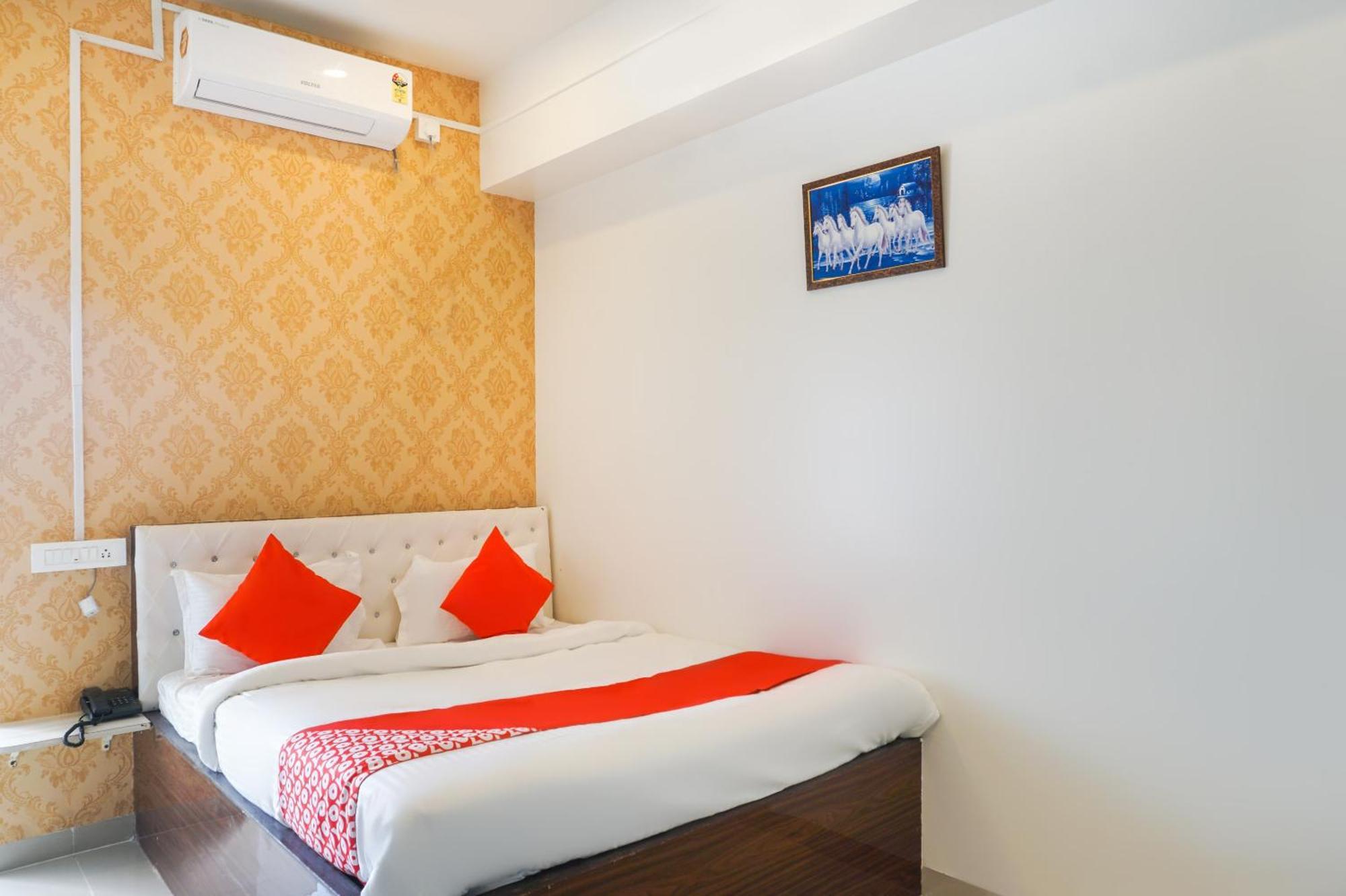 Hotel O Nitya Executive Phursungi المظهر الخارجي الصورة
