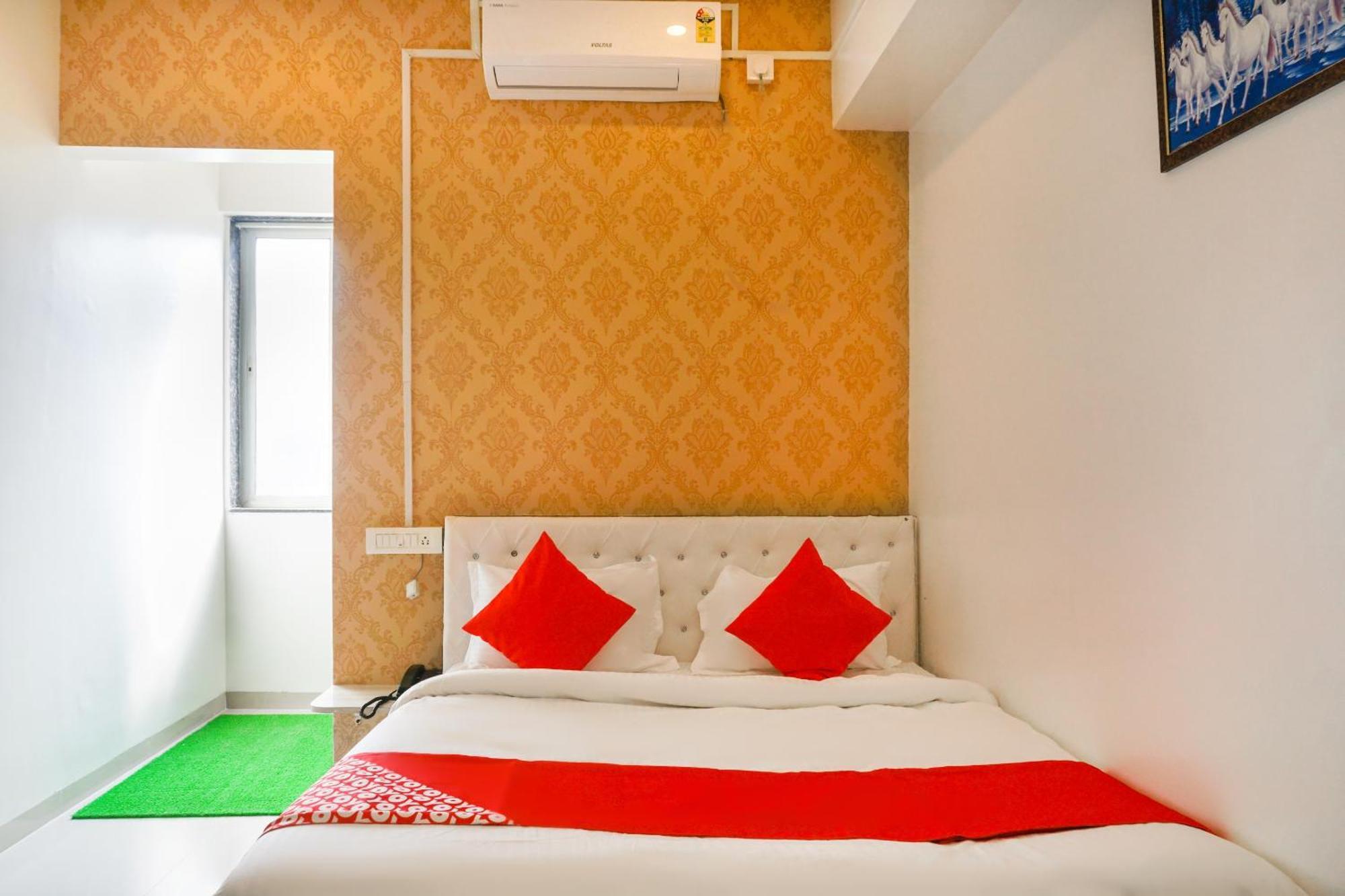 Hotel O Nitya Executive Phursungi المظهر الخارجي الصورة
